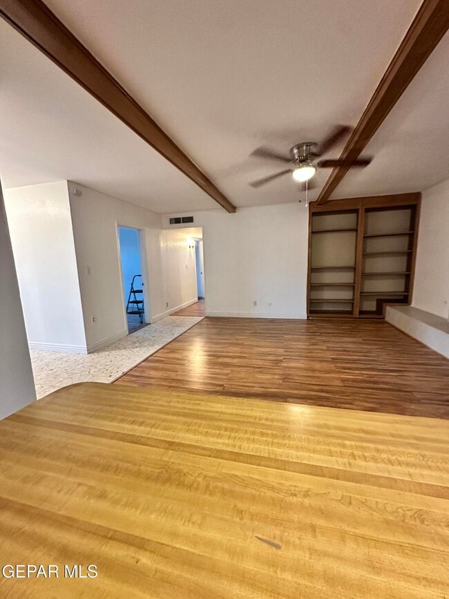 Building Photo - 1309 Lonewood Dr