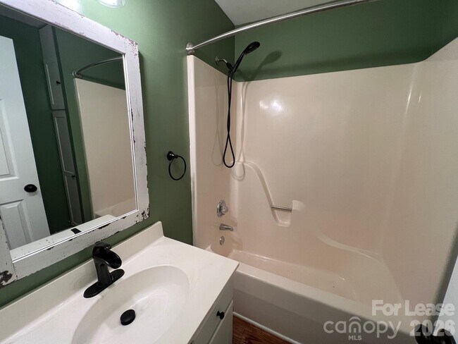 Building Photo - 20921 San Mateo Pl