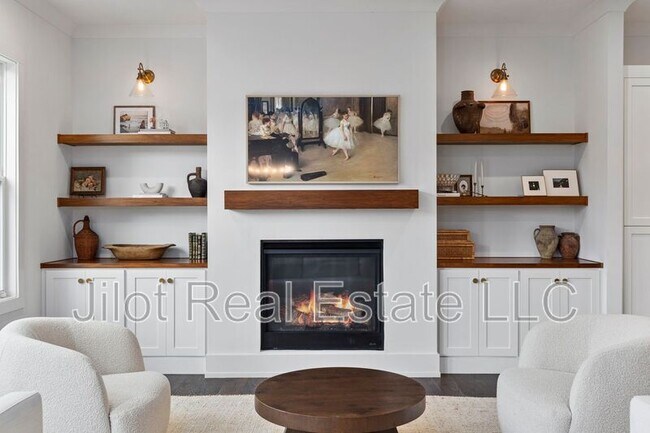 Building Photo - 1416 Silverleaf Trail