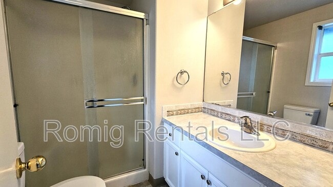 Building Photo - 10032 NE 19th St