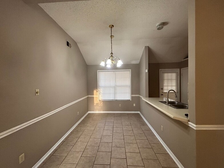 Building Photo - 3972 Schoolfield Cove