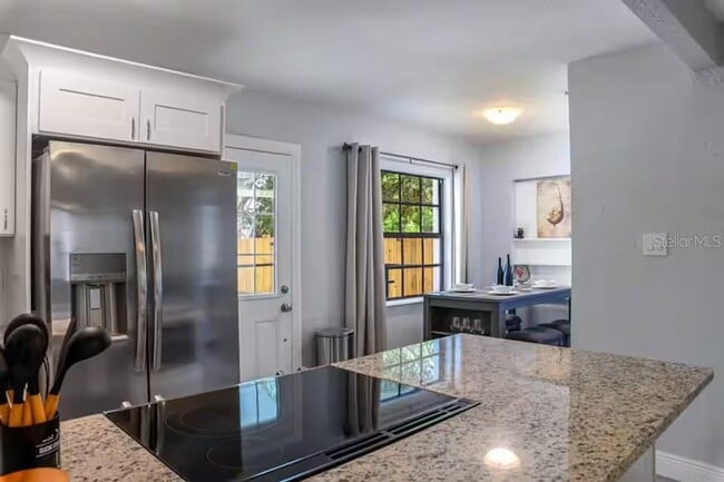 Building Photo - 5212 Puritan Ave