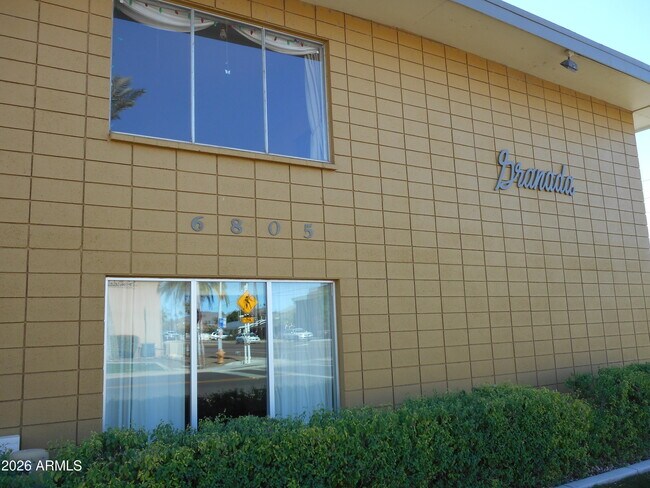 Building Photo - 6805 E 2nd St