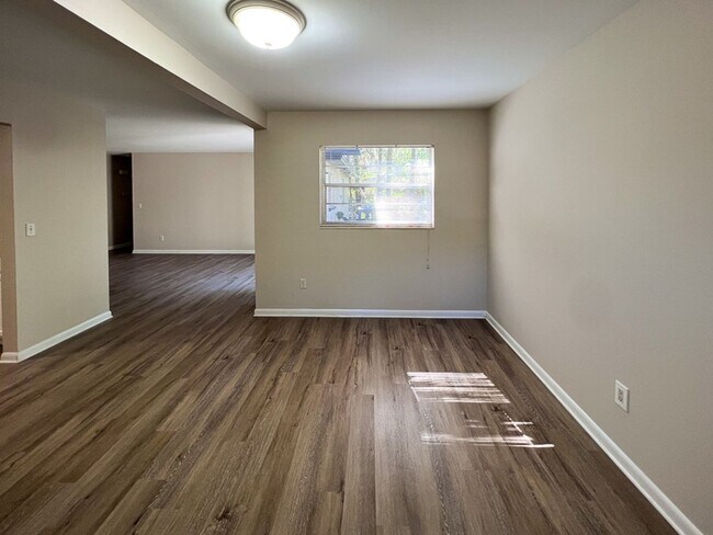 Building Photo - 2110 NW 54th Terrace