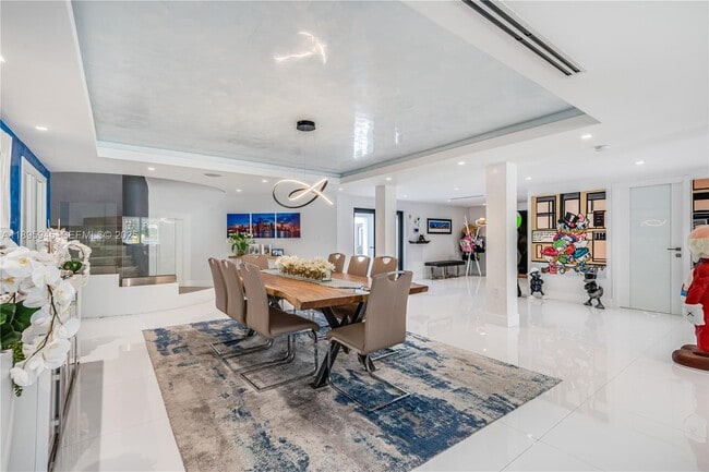 Building Photo - 11531 SW 93rd St