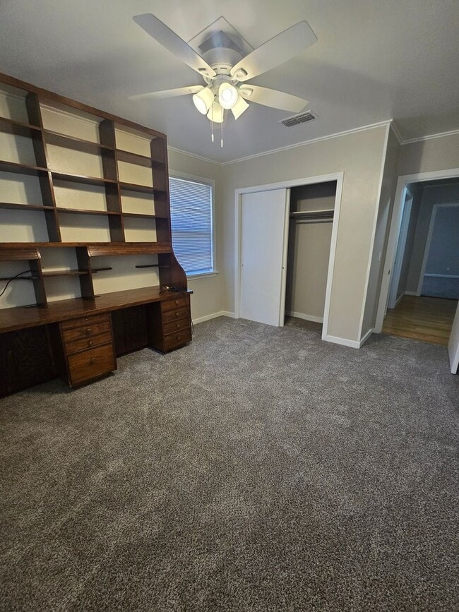 Building Photo - $300 Off 1st Month