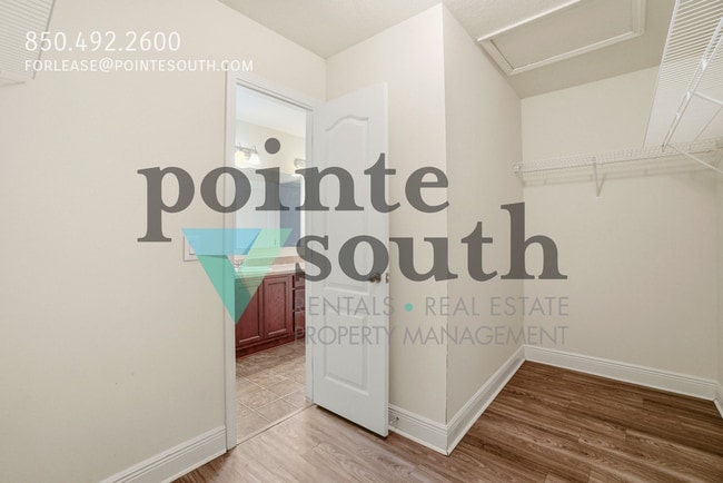 Building Photo - 8105 Nalo Creek Loop