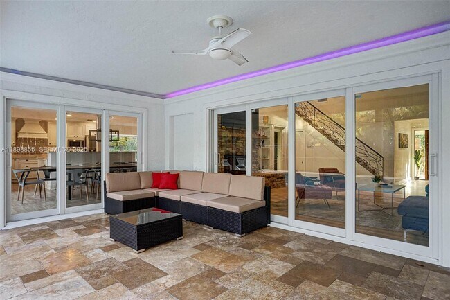 Building Photo - 2120 SW 28th Way