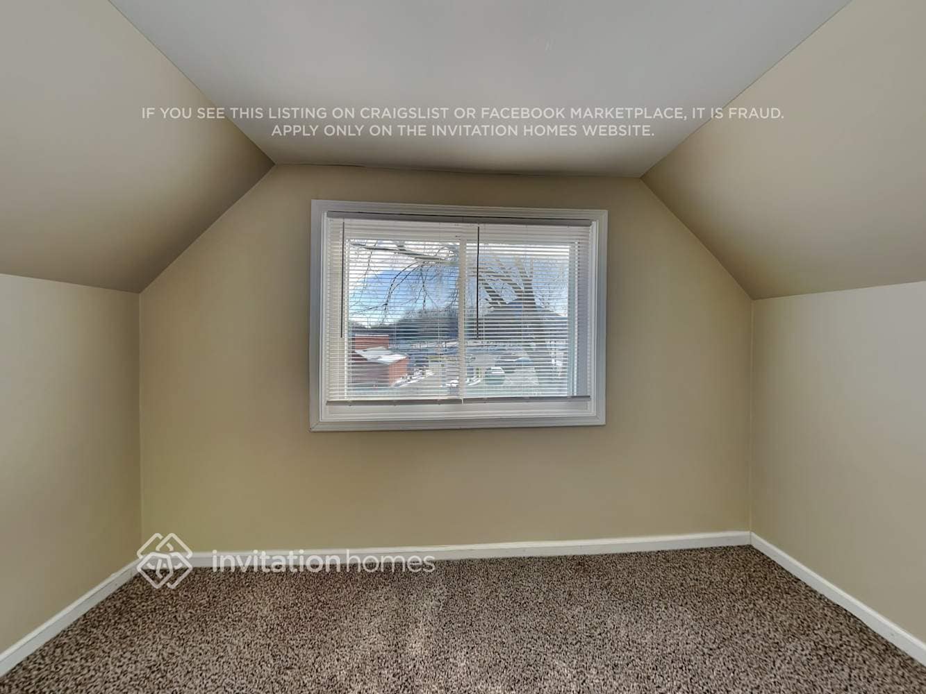 Building Photo - 4419 N Nagle Ave