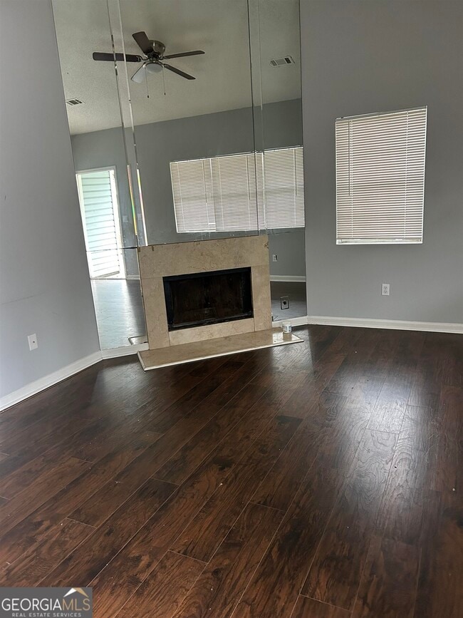 Building Photo - 3596 Janna Ln SW