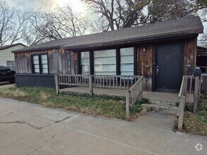 Building Photo - Charming 3-Bedroom, 2-Bath Home with Bonus...