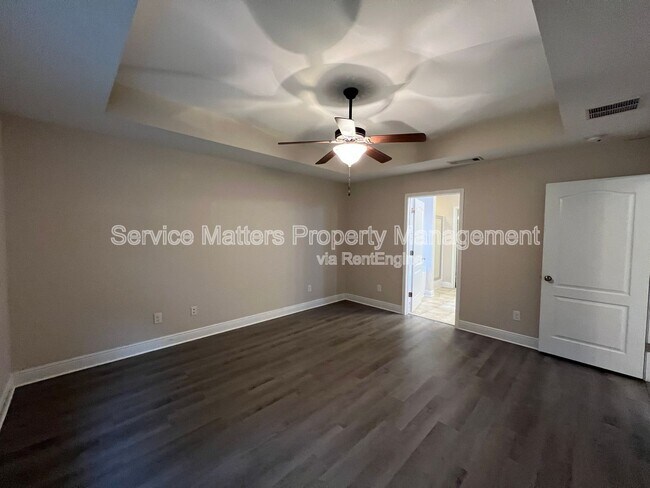 Building Photo - 6017 Autumn Pines Cir