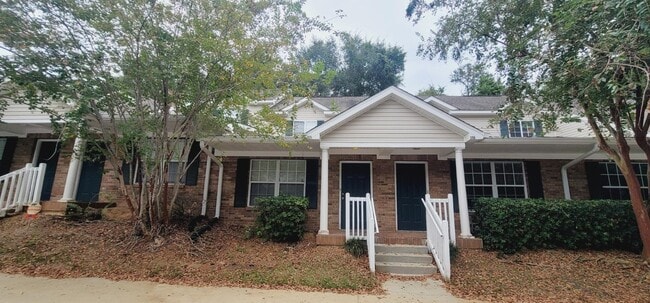 Primary Photo - 2740 W Tharpe St
