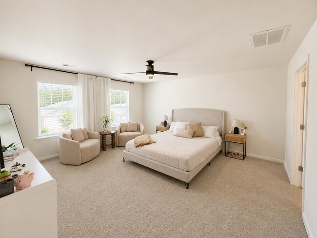 Building Photo - Welcome to 121 Roofcroft Lane – Spacious Living with Modern Style!