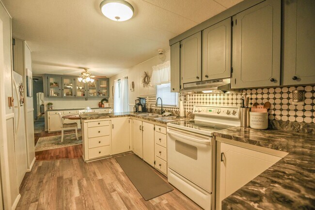 Building Photo - 1522 Sappington Dr