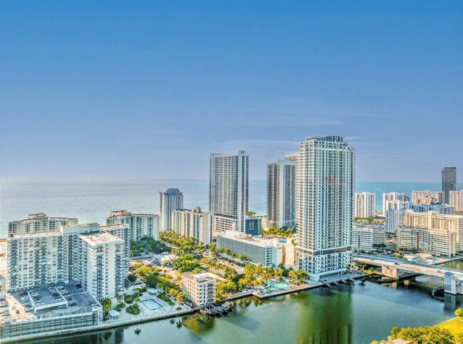 Building Photo - 4111 S Ocean Dr