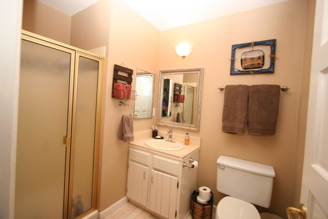 Building Photo - 8620 N El Capitan Way
