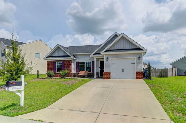Building Photo - 3 bedroom 2 bath home for rent!