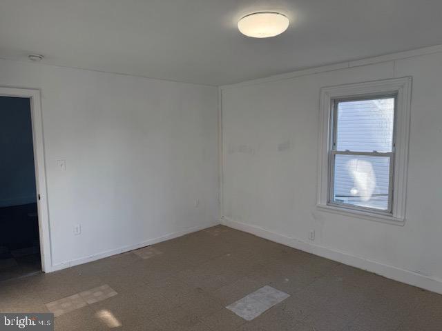 Building Photo - 85 Oak St