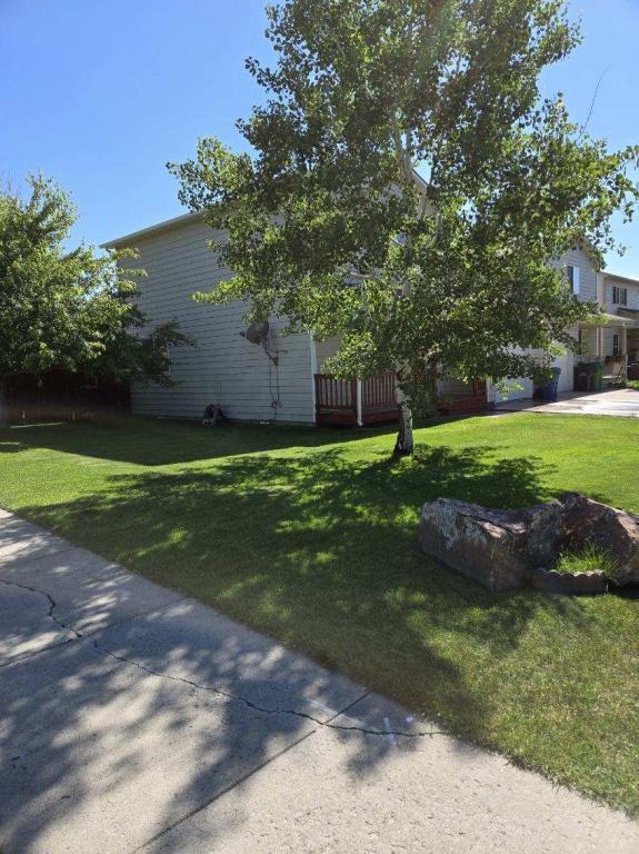 Building Photo - 3302 Laredo Dr
