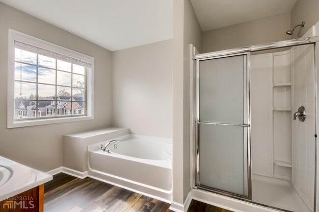 Building Photo - 2171 Waterford Park Dr