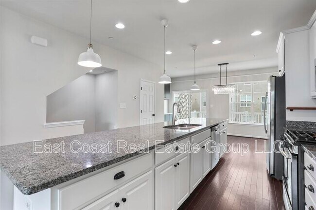 Building Photo - 5957 Whelan Ln