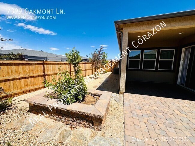 Building Photo - 7399 Oakmont Ln