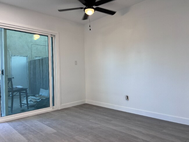 Building Photo - 10079 Sparrow Ave