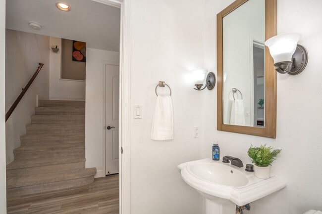Building Photo - The Villas at Kehalani, Luxury Townhome, U...
