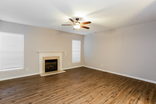 Building Photo - 6812 Blake Brook Dr