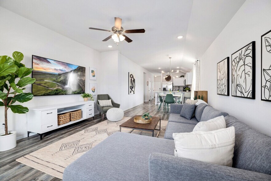 Building Photo - 1417 S Kingfisher Ln