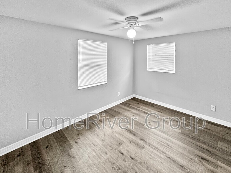 Building Photo - 4800 85th Ave