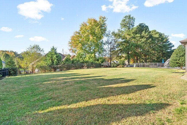 Building Photo - 3176 Porter Hills Dr