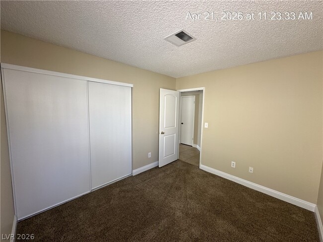 Building Photo - 329 Chastine St