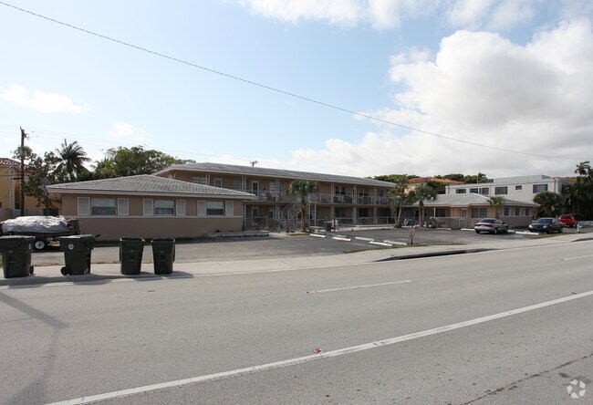 Building Photo - 330 W Camino Real