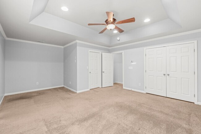 Building Photo - Charming Full-Brick Townhome in the Heart of South End