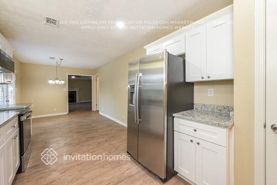 Building Photo - 2270 Springer Walk