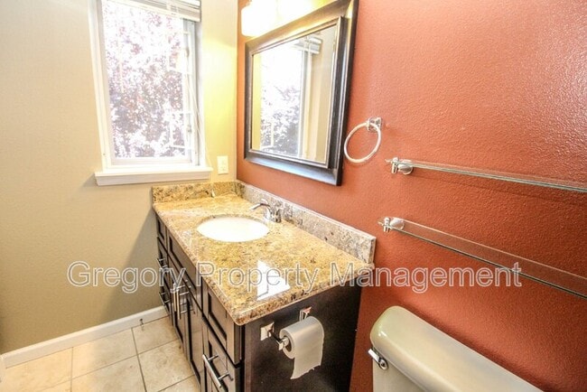 Building Photo - 20901 Cypress Way