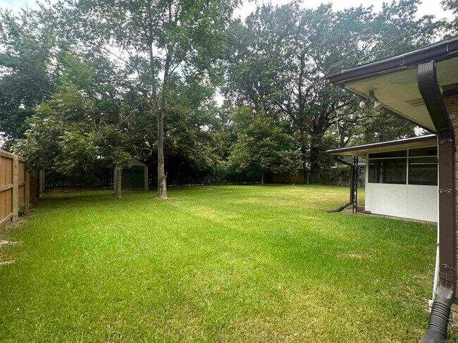 Building Photo - 9042 Keaty Dr