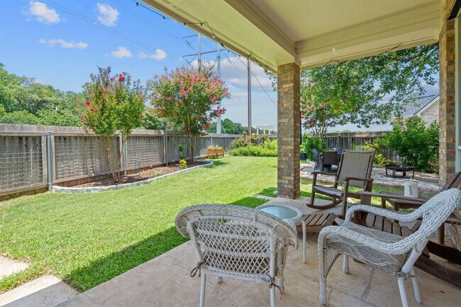 Building Photo - 2634 Plantation Dr