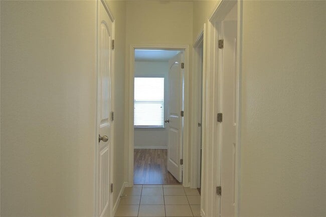 Building Photo - 16724 Ruggio Rd