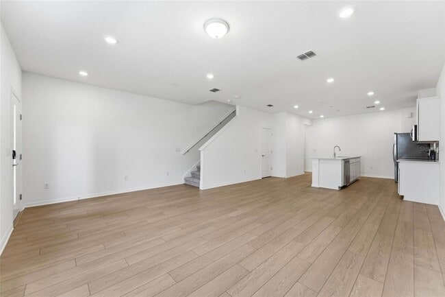 Building Photo - 11318 Nona Sound St