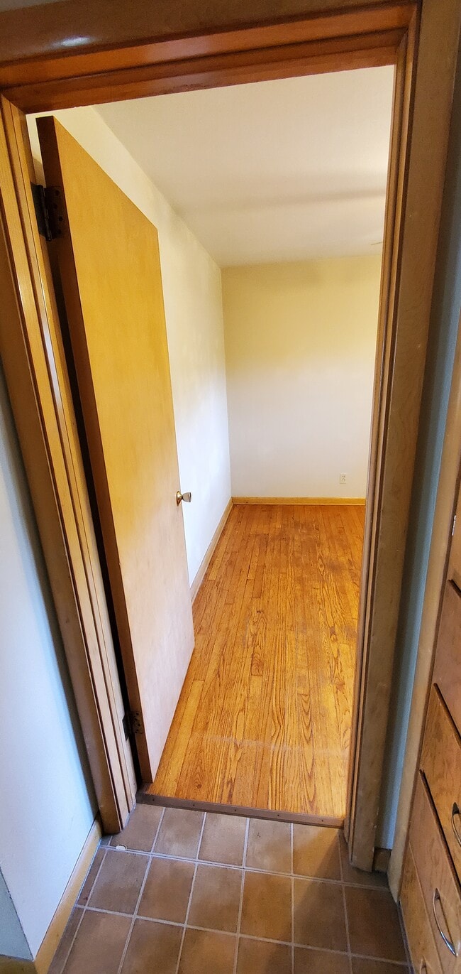 Building Photo - 1163 Higgins Ave