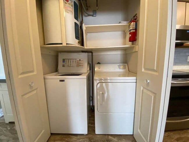 Building Photo - $1,095 | 2 Bedroom, 1 Bathroom Apartment | No Pets | Available for an August 1st, 2026 Move In!