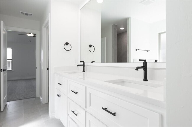 Building Photo - 13413 Open Air Ln