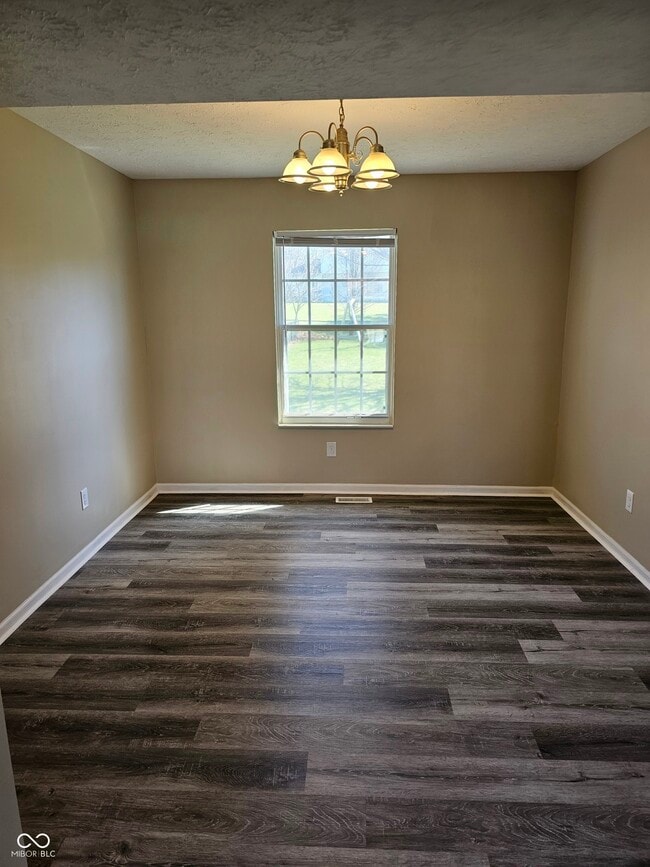 Building Photo - 403 Stillwood Ct