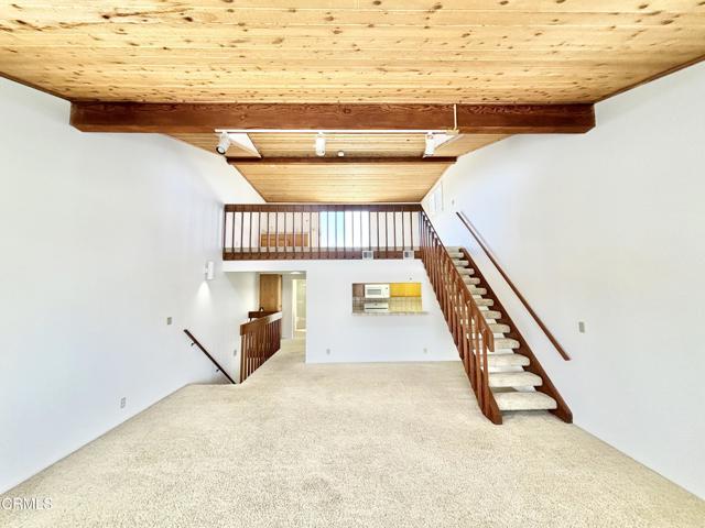 Building Photo - 272 Cahuenga Dr