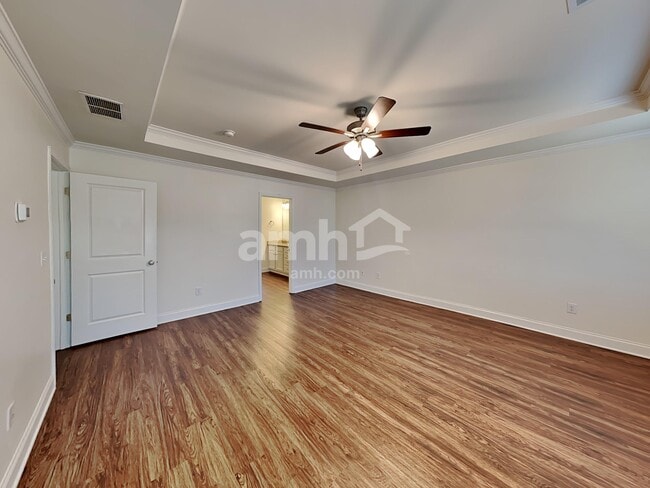 Building Photo - 300 Bourne St