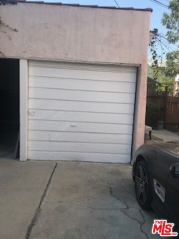 Building Photo - 1527 S Bedford St