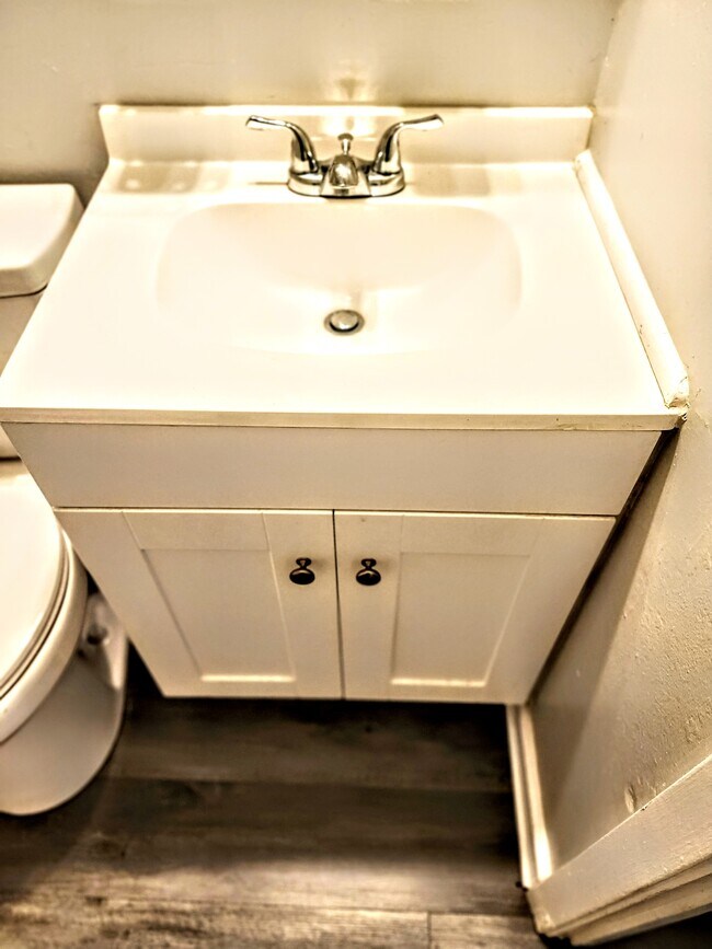 New vanity - 5409 Hilltop Ave